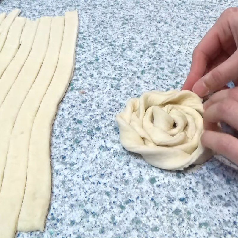 Step 2 Shape the Danish apple pastry