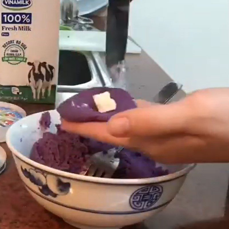 Step 3 Shaping the cakes Purple Sweet Potato Cakes with Cheese Filling using an Air Fryer