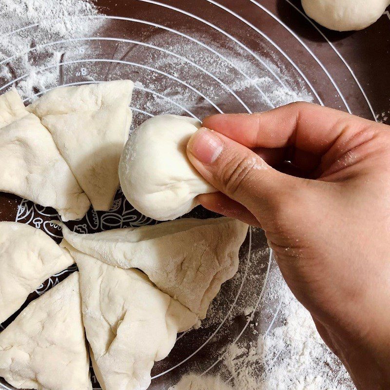 Step 3 Shape the bread Turkish flatbread