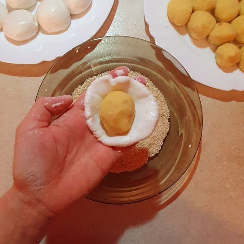 Step 3 Shaping the Cake Mung Bean Coconut Milk Ball