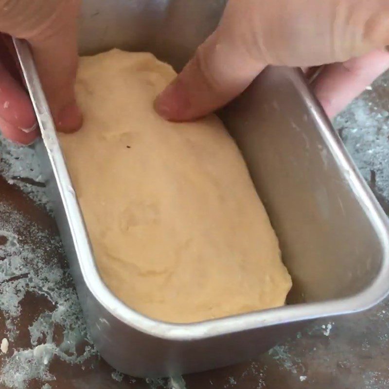 Step 4 Shaping the bread Loaf bread using an air fryer