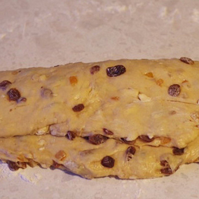 Step 5 Shaping the dough and second proofing Basic stollen