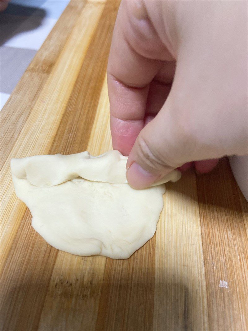 Step 2 Shaping the dough Mini bread using an air fryer (recipe shared by a user)