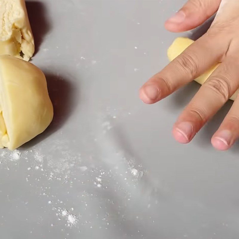 Step 3 Create Chrysanthemum Shape Mini Chrysanthemum Bread