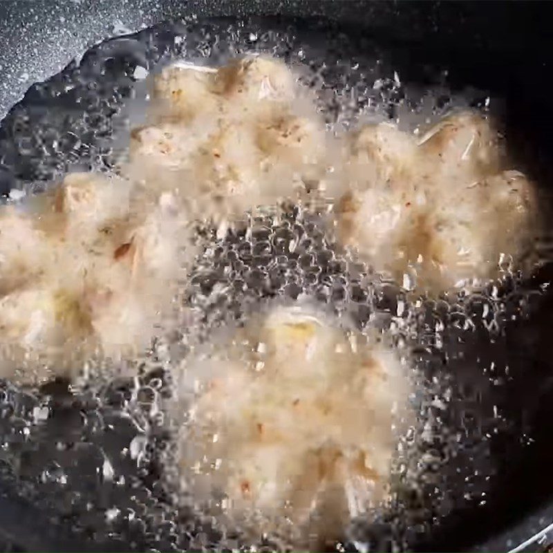 Step 4 Shape and fry the jackfruit Crispy fried young jackfruit