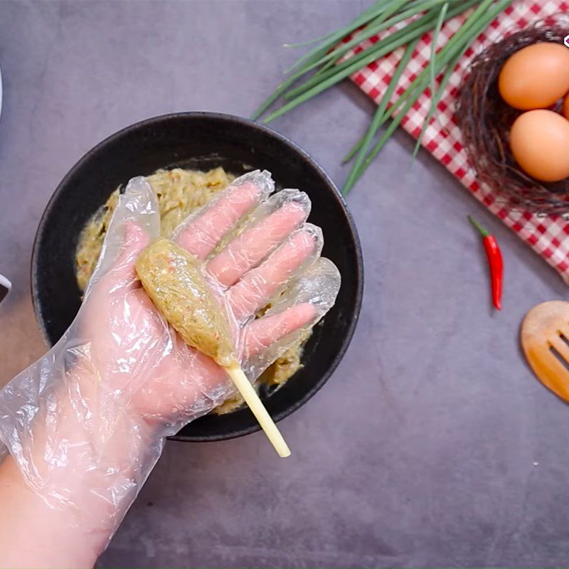 Step 3 Shaping and Grilling Fish Paste Wrapped in Lemongrass