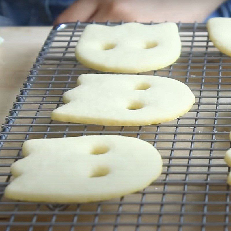 Step 3 Shaping and Baking Ghost Cookies