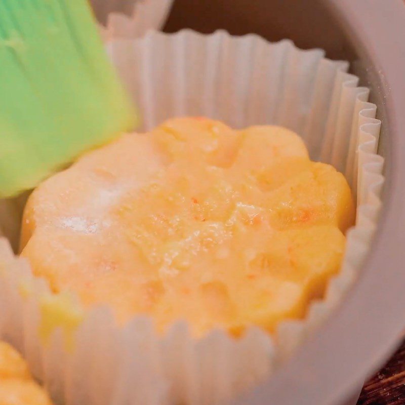 Step 8 Shaping and baking salted egg cheese mooncake