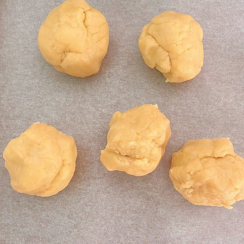 Step 3 Shaping and baking the cake of Taiwanese Pineapple Cake