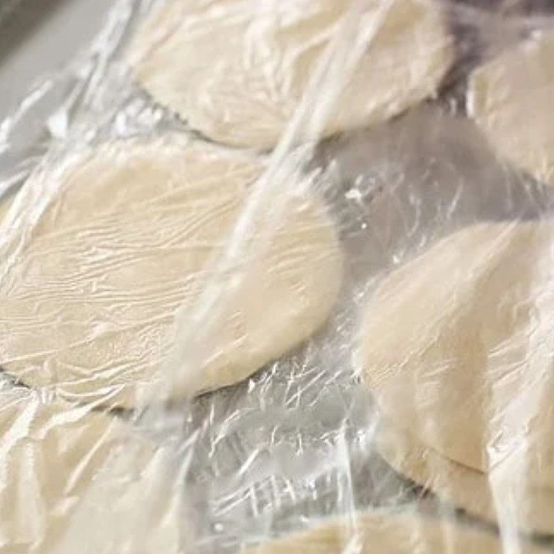 Step 2 Shape the dumpling skin Mandu skin