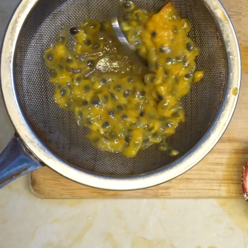 Step 1 Coloring the jam Jelly fruit jam made with an air fryer