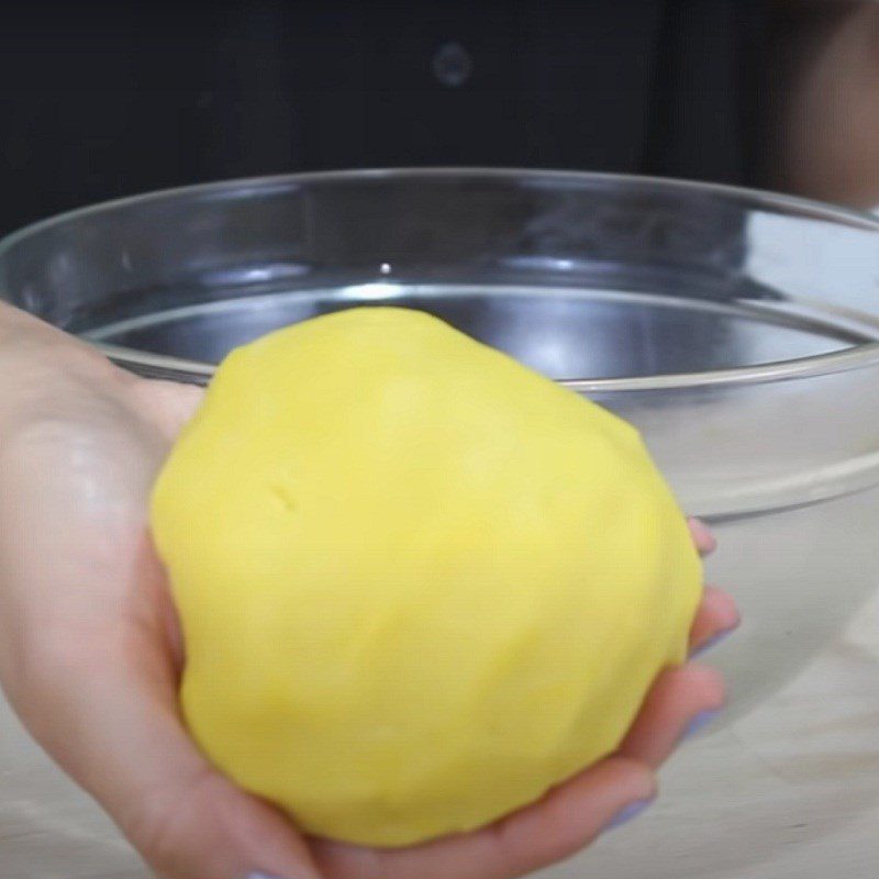 Step 4 Create color and mold for the 3rd time Candy corn cookies