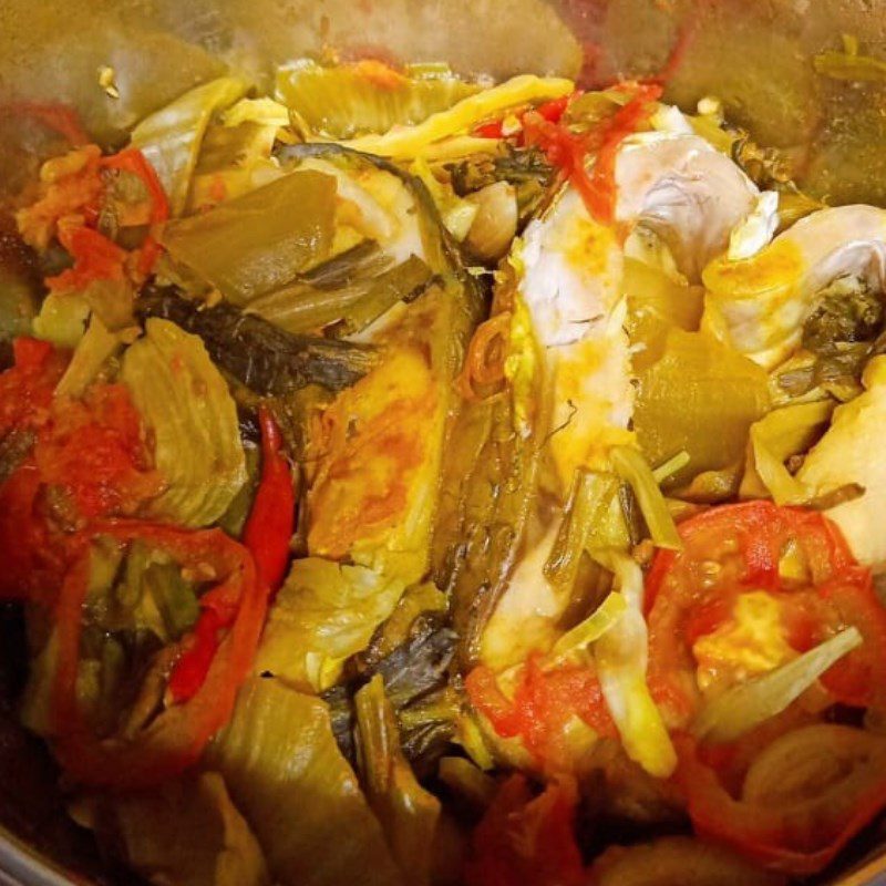 Step 4 Final product Braised mullet with pickled vegetables