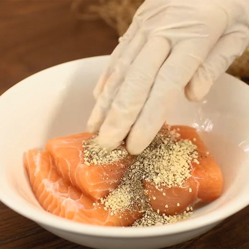 Step 3 Prepare the ingredients for seafood sticky rice cake