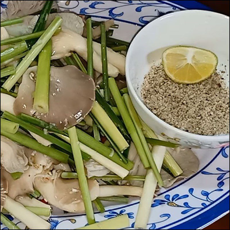 Step 5 Final Product Simple Steamed Oyster Mushrooms with Lemongrass