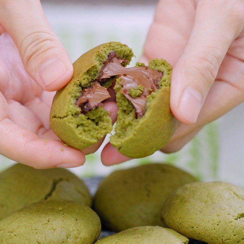 Step 5 Final product Matcha chocolate chip cookie