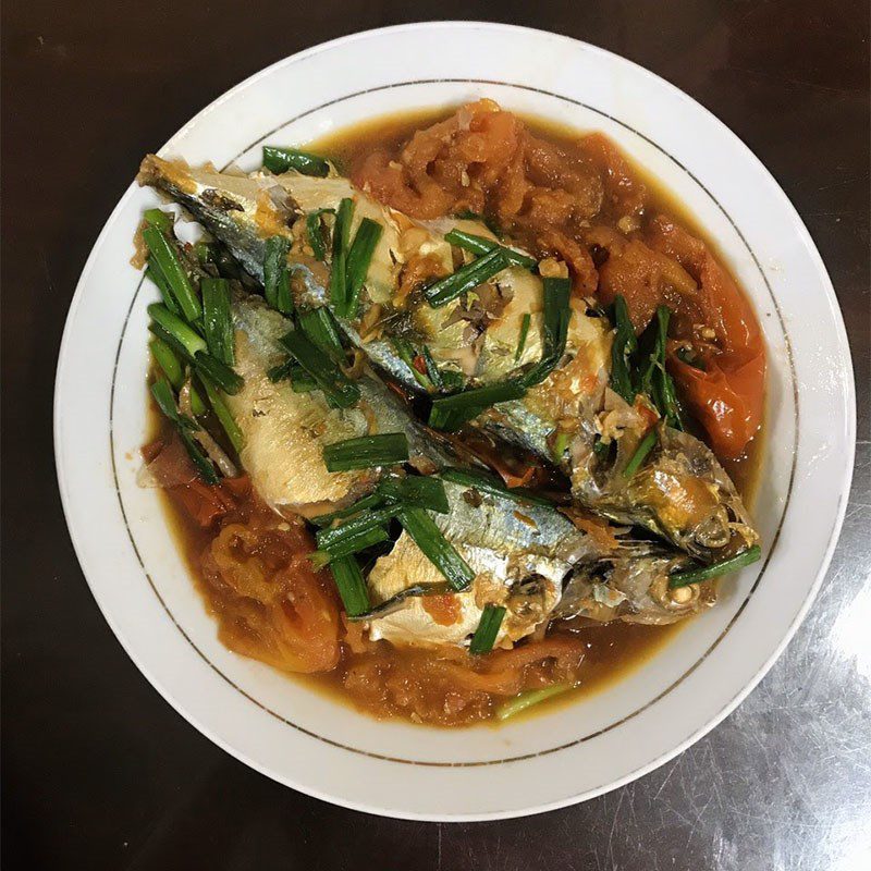 Step 4 Finished Product Braised mackerel with tomatoes