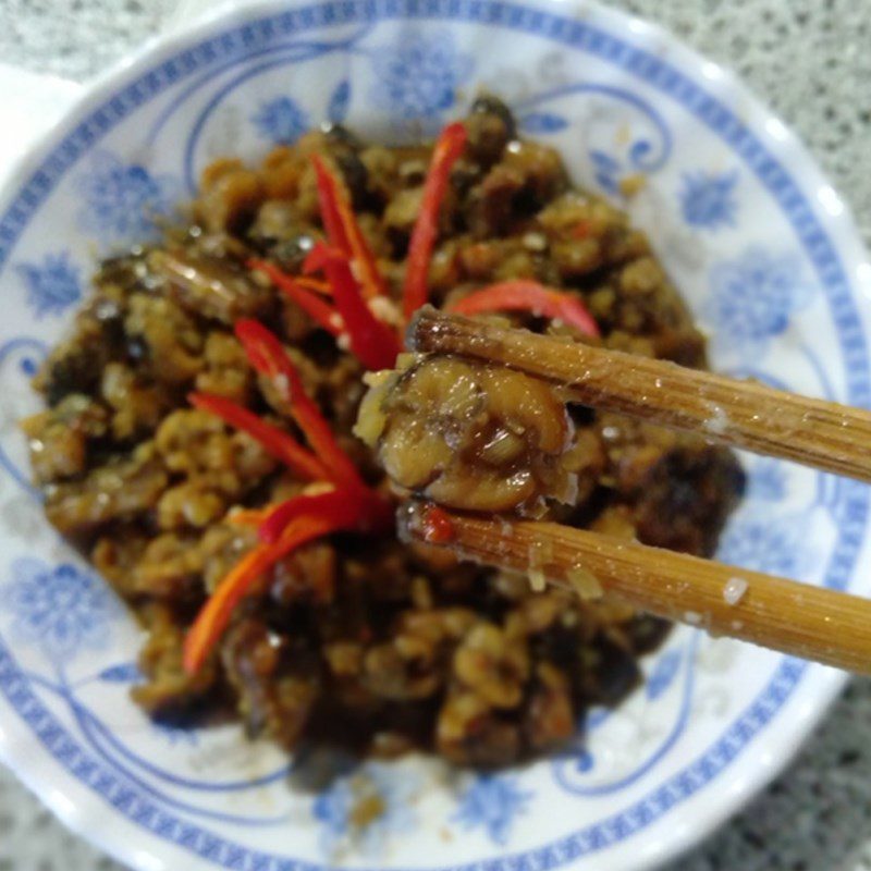 Step 3 Final product Stir-fried eel with lemongrass and chili