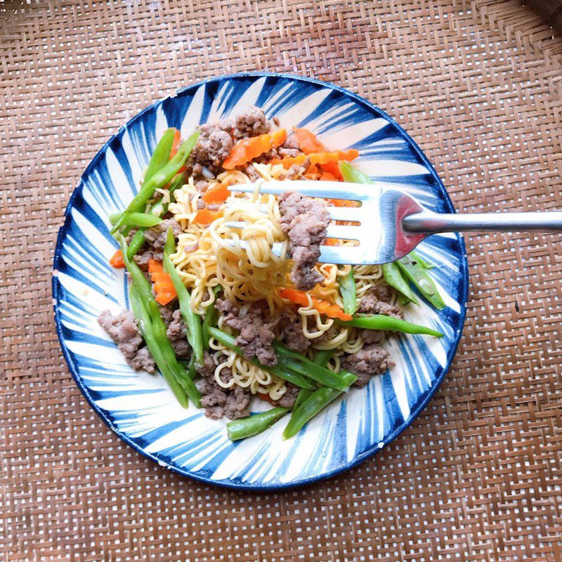 Step 5 Final product Stir-fried noodles with minced meat