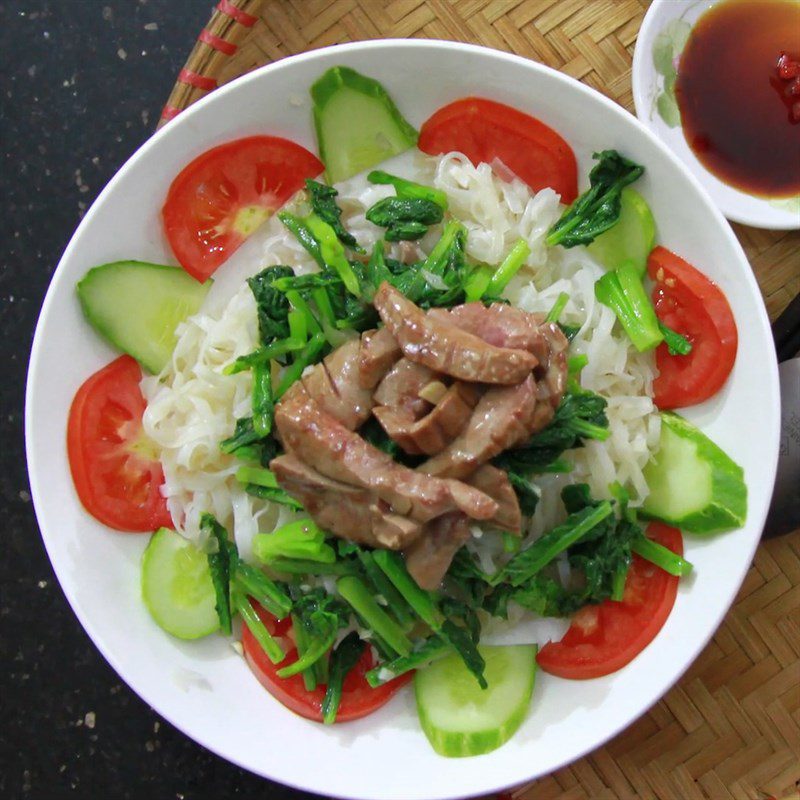 Step 5 Final Product Stir-fried chũ noodles with vegetables