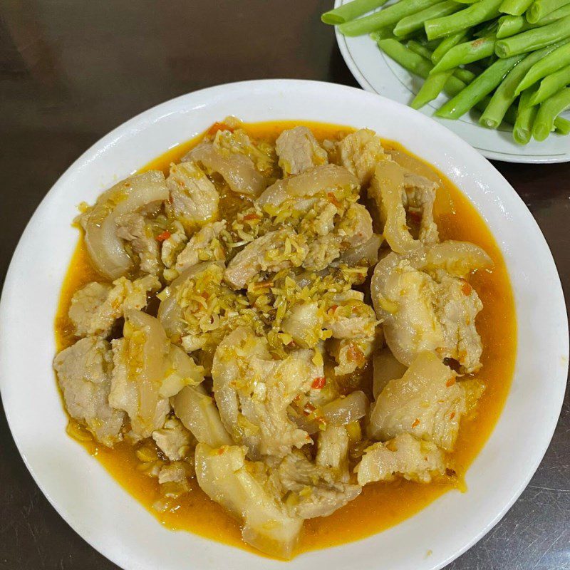 Step 4 Final Product Pork braised with lemongrass