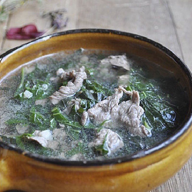 Step 4 Finished product Beef soup with betel leaves