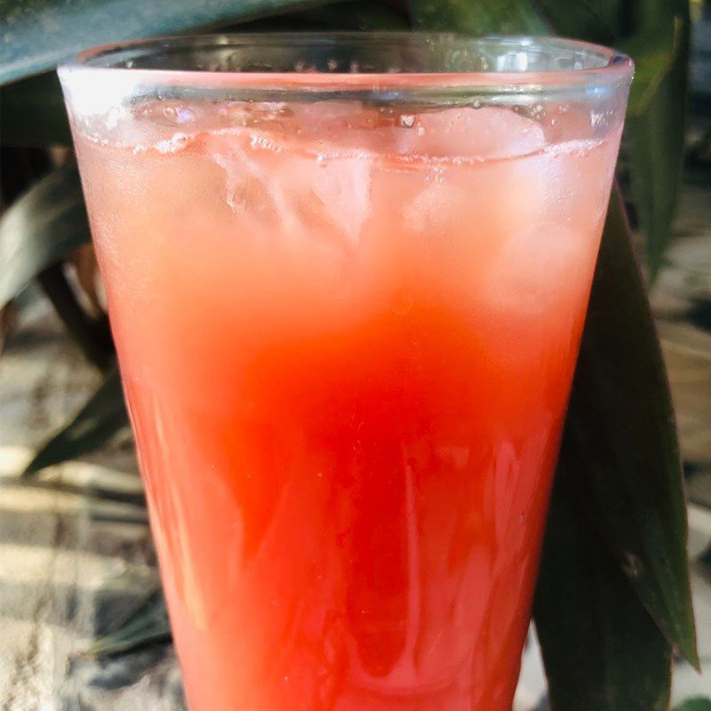Step 4 Final product Watermelon apple juice