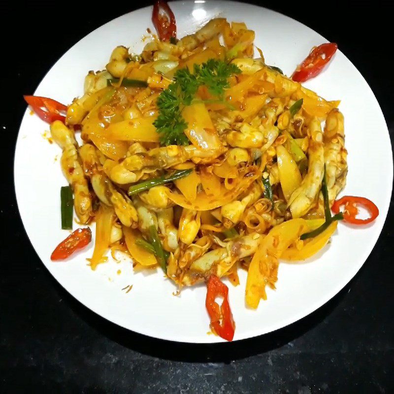 Step 5 Finished Product Stir-fried Razor Clams with Satay