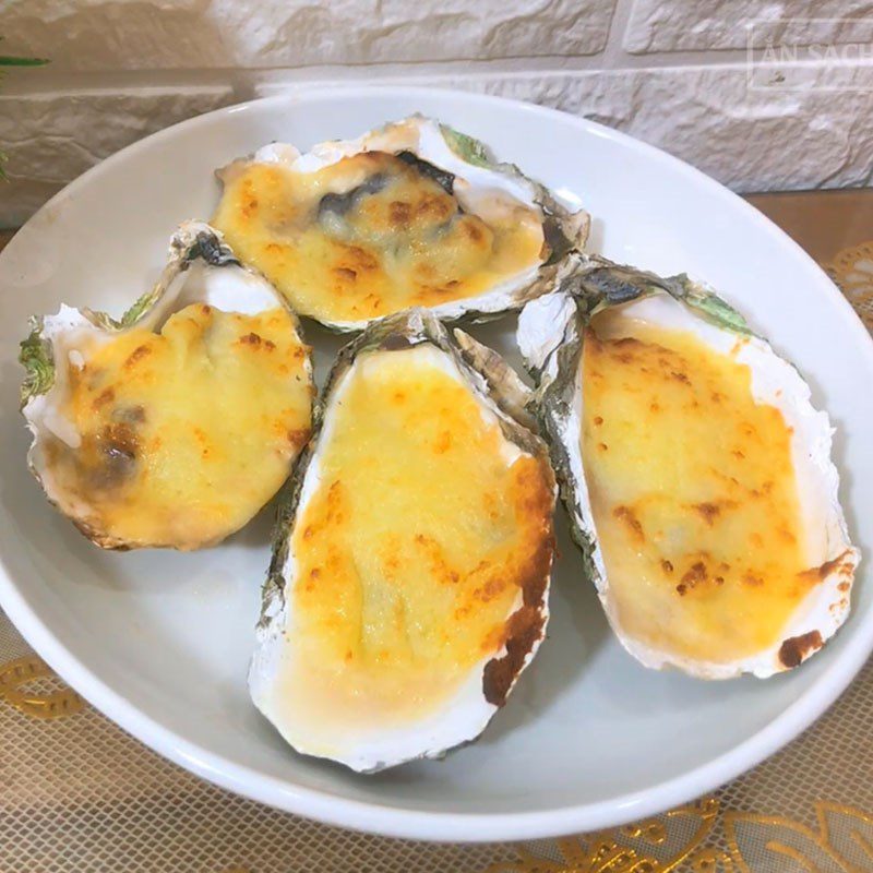 Step 4 Final product Baked oysters with cheese using an air fryer