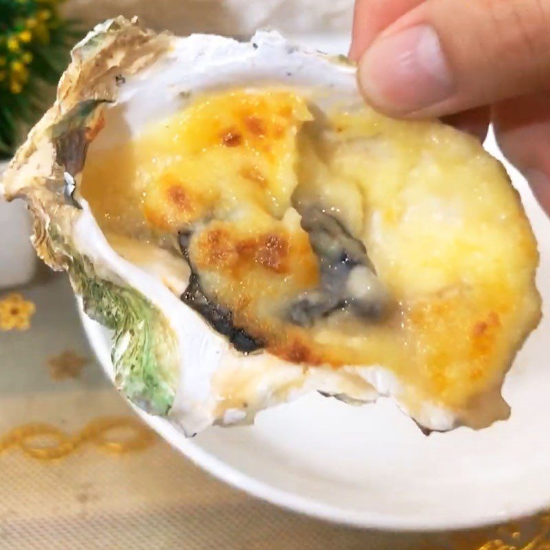 Step 4 Final product Baked oysters with cheese using an air fryer