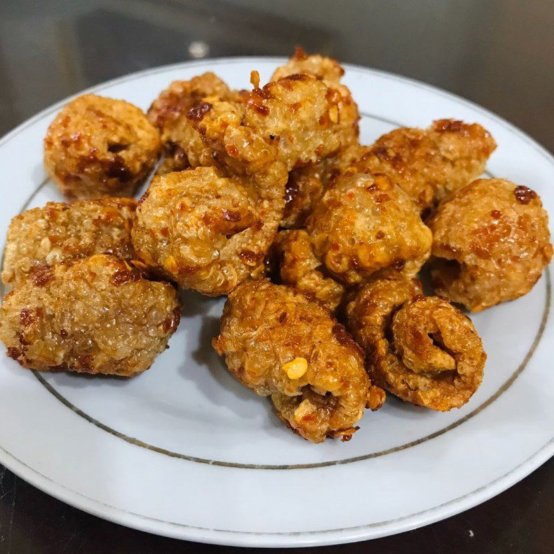 Step 5 Final Product Fried pork skin with fish sauce