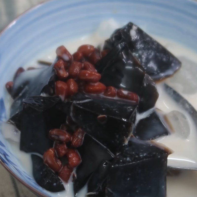 Step 7 Final product Fresh red bean dessert with grass jelly