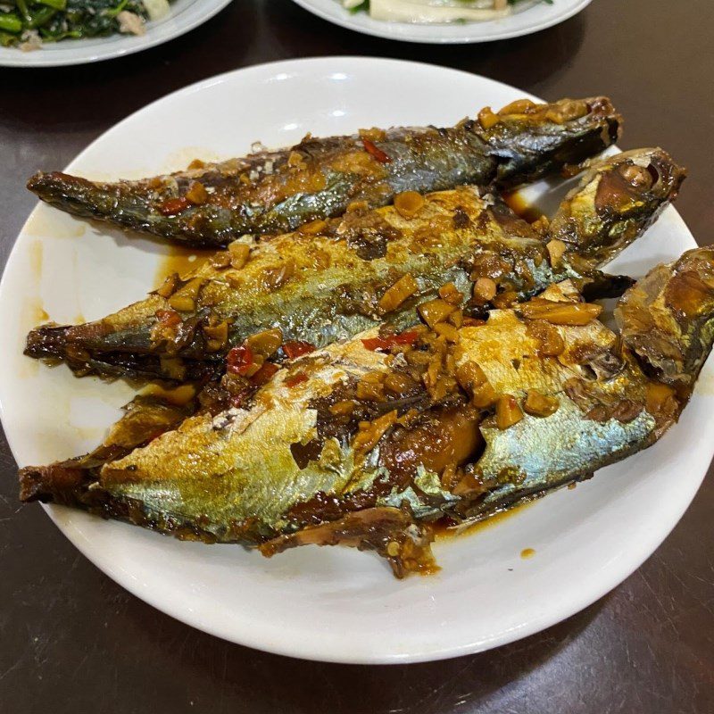 Step 4 Final product Braised mackerel with garlic and chili