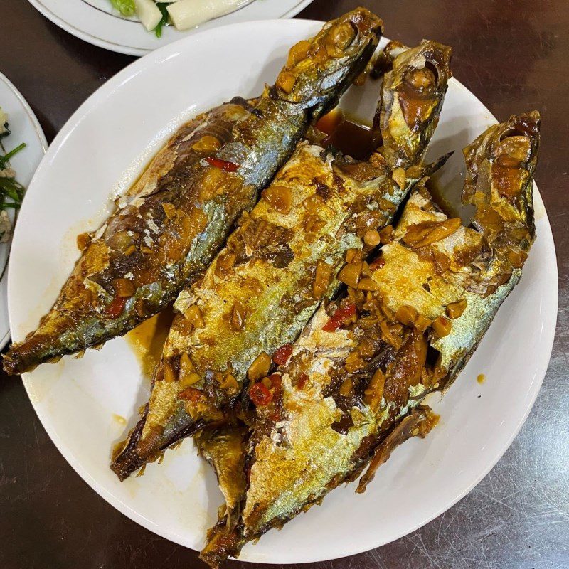 Step 4 Final product Braised mackerel with garlic and chili