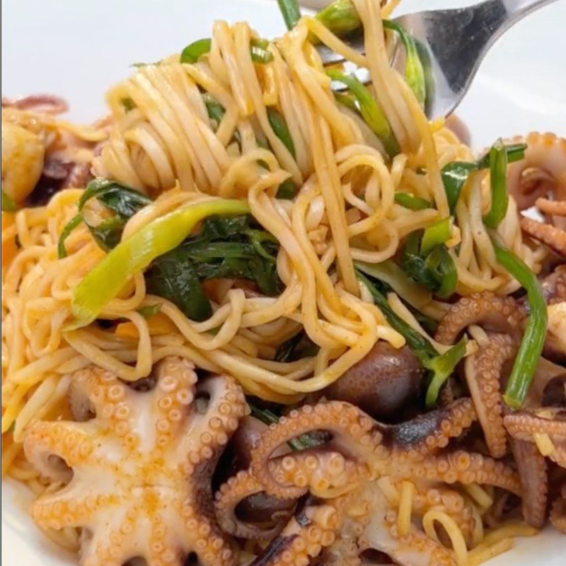 Step 4 Final Product Stir-fried Octopus Noodles