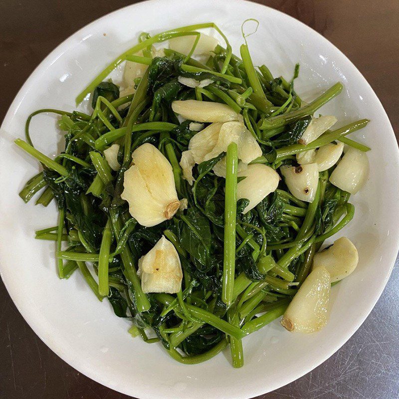 Step 3 Final Product Stir-fried water spinach with garlic butter