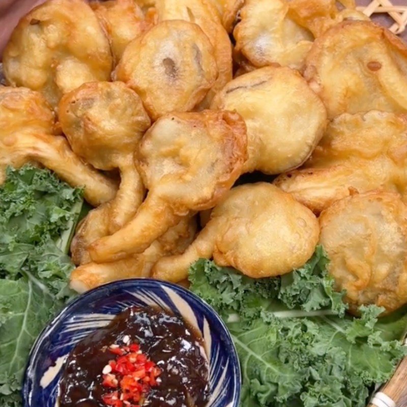 Step 5 Final Product Fried oyster mushrooms with tamarind dipping sauce (Recipe shared by TikTok Vegetarian Kitchen XANH)