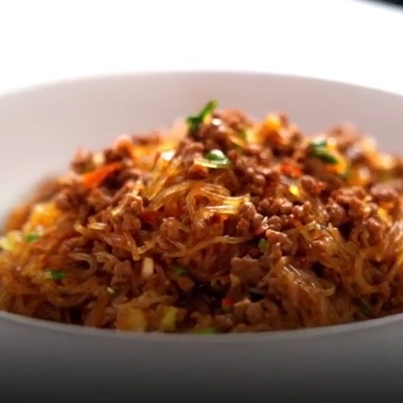 Step 5 Final product Stir-fried glass noodles with minced beef and soy sauce