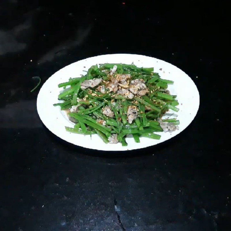 Step 4 Final product Stir-fried clams with water spinach