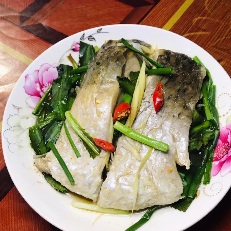 Step 4 Final Product Steamed Carp with Soy Sauce (recipe shared by user)