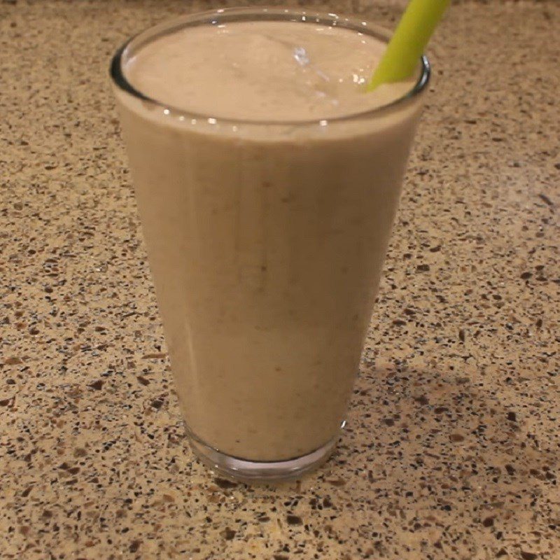 Step 3 Finished Product Banana Walnut Smoothie