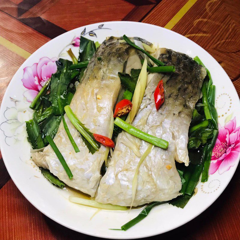 Step 4 Final Product Steamed Carp with Soy Sauce (recipe shared by user)