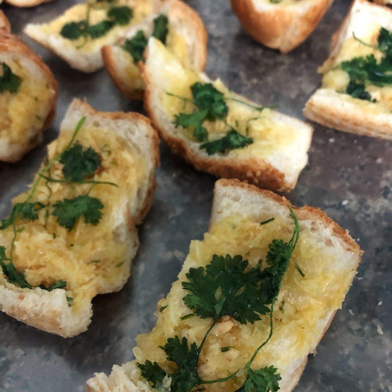 Step 4 Finished Garlic Butter Bread using microwave