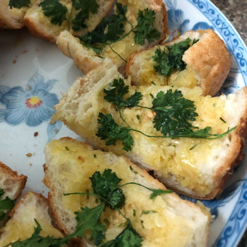 Step 4 Finished Garlic Butter Bread using microwave