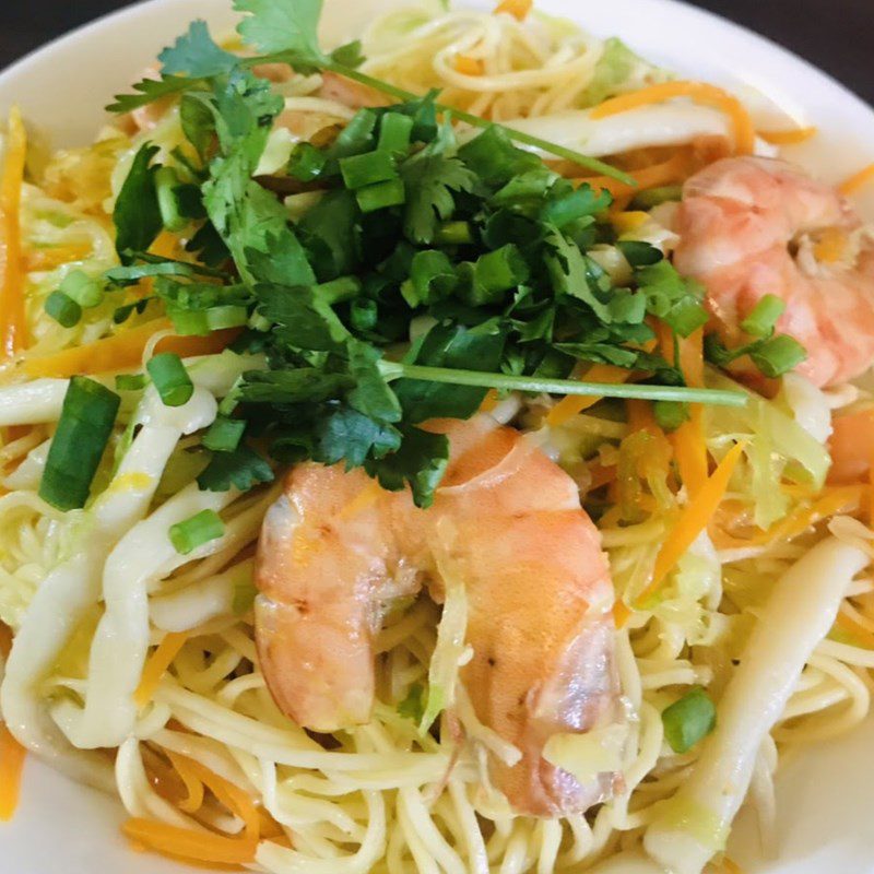 Step 4 Final product Shrimp stir-fried noodles