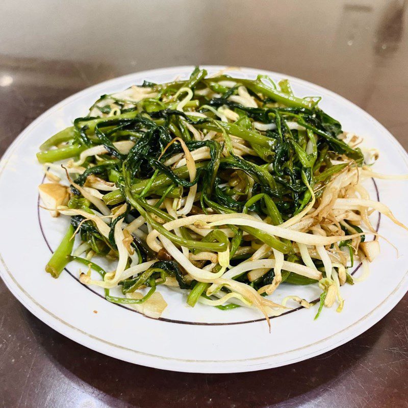 Step 3 Final Product Stir-fried Water Spinach with Bean Sprouts