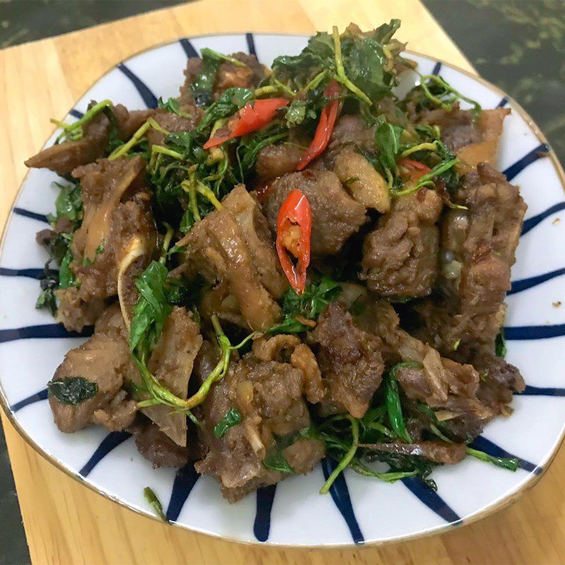 Step 4 Final Product Stir-fried duck with rice paddy herb