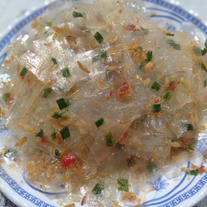 Step 3 Final product Mixed rice paper with scallion oil and shrimp floss