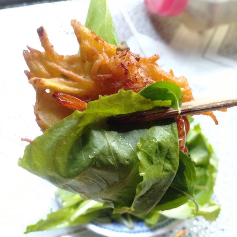 Step 6 Finished product Fried shrimp cake with sweet potato (recipe shared by a user)