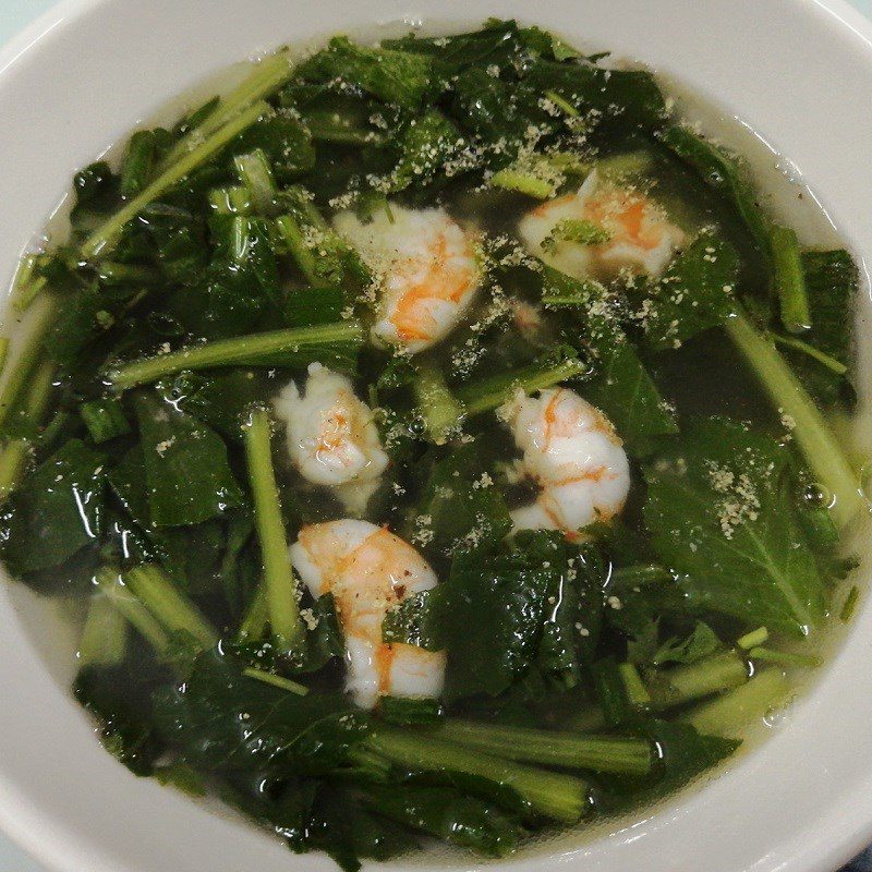 Step 4 Final product Fresh shrimp mustard greens soup